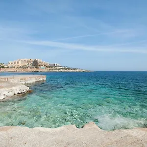 Πανσιόν Shoreline, Saint Julian's